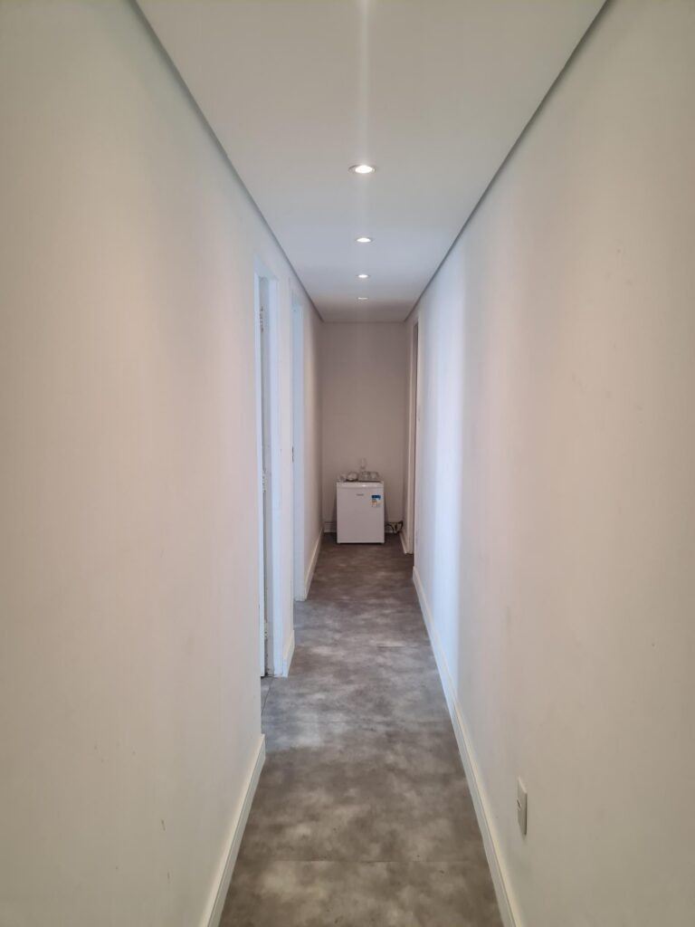 Sala Comercial à venda na Avenida Paulista - Corredor de Acesso Privativo