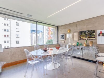 Apartamento com 1 Quarto à Venda, 294M²