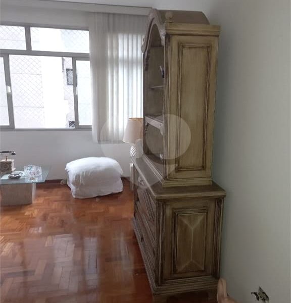 Apartamento com 2 Quartos à venda, 158M²