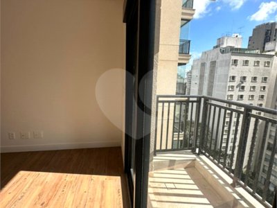 Apartamento com 4 Quartos à Venda, 227M²